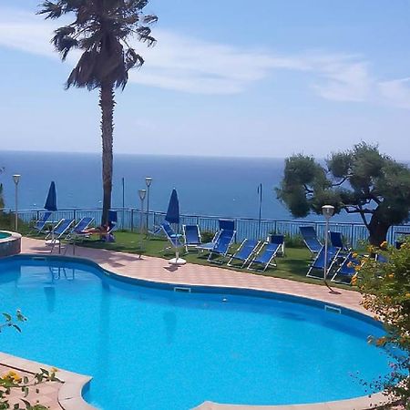 Nettuno Hotel Palace Бельведере-Мариттимо Экстерьер фото