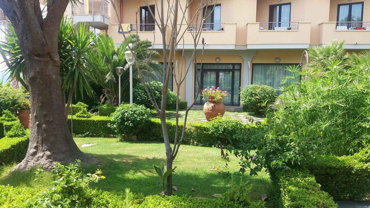 Nettuno Hotel Palace Бельведере-Мариттимо Экстерьер фото