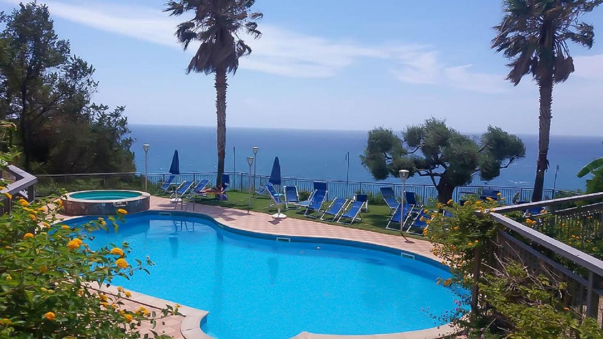 Nettuno Hotel Palace Бельведере-Мариттимо Экстерьер фото