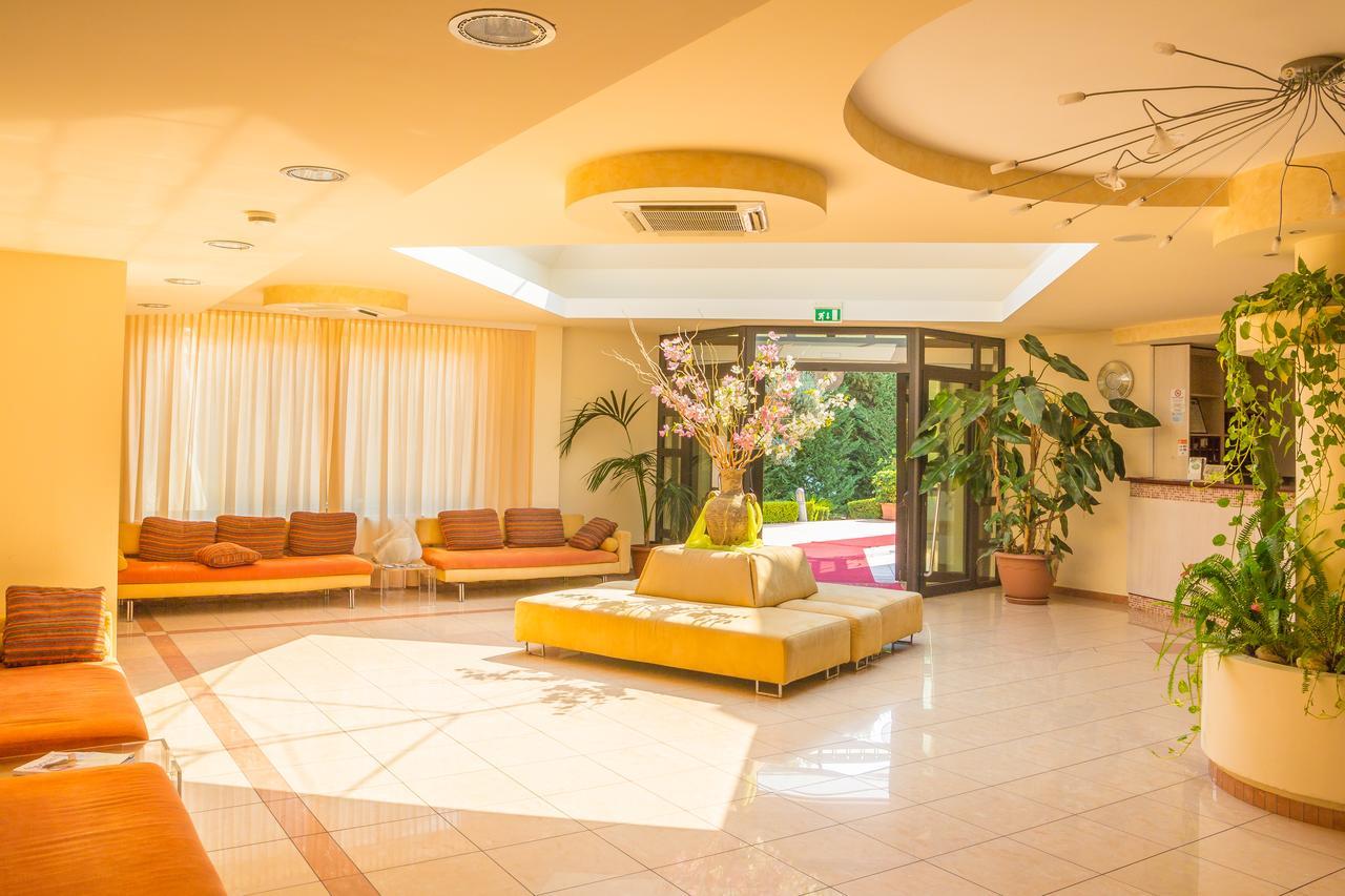Nettuno Hotel Palace Бельведере-Мариттимо Экстерьер фото