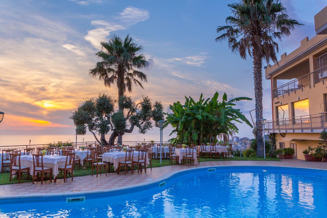 Nettuno Hotel Palace Бельведере-Мариттимо Экстерьер фото